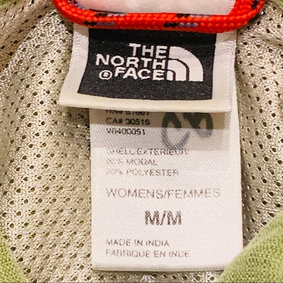 The North Face Women’s Button Up Shirt - Picture 9 of 15